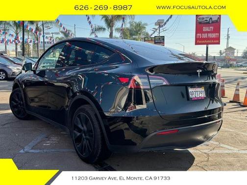 2025 Tesla Model Y Long Range