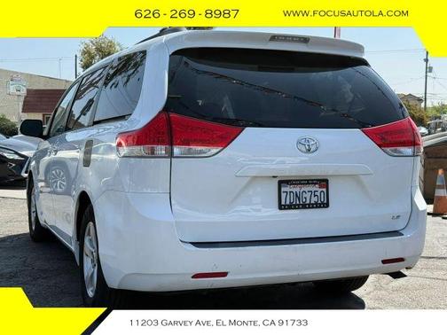 2014 Toyota Sienna LE