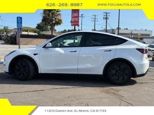 2024 Tesla Model Y Long Range