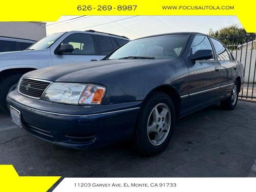 1999 Toyota Avalon XL