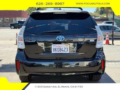2014 Toyota Prius v Three