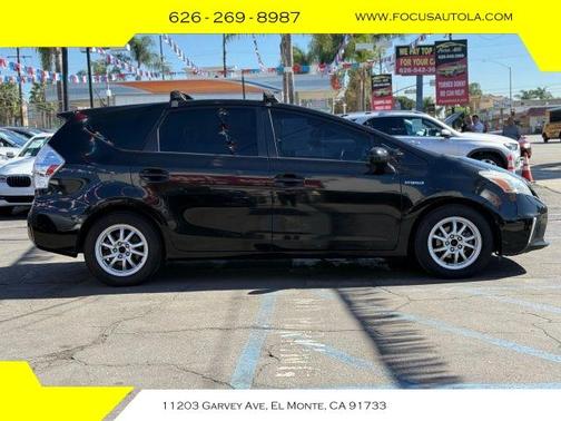 2014 Toyota Prius v Three