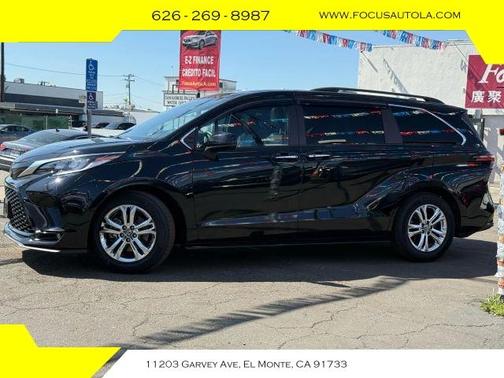 2022 Toyota Sienna XSE 7 Passenger
