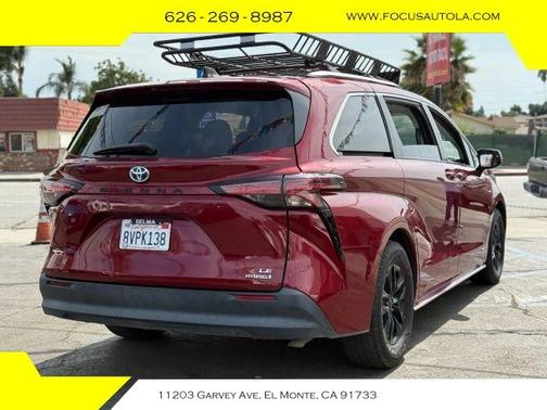 2021 Toyota Sienna LE