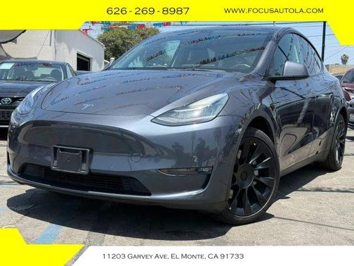 Gray 2022 Tesla Model Y Long Range