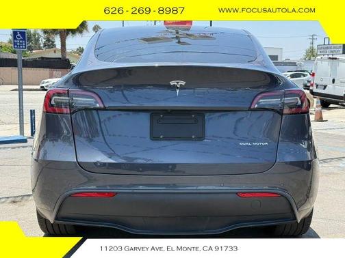 Gray 2022 Tesla Model Y Long Range