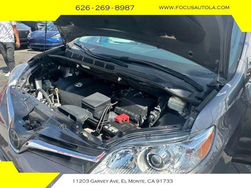 2018 Toyota Sienna LE