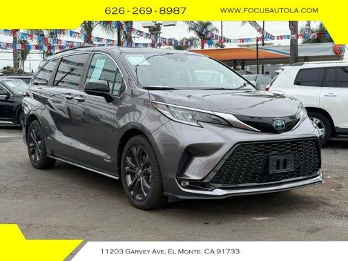 2021 Toyota Sienna XSE 7 Passenger