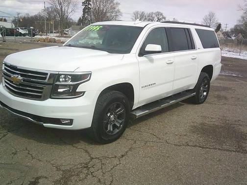 Summit White 2015 Chevrolet Suburban 1500 LT