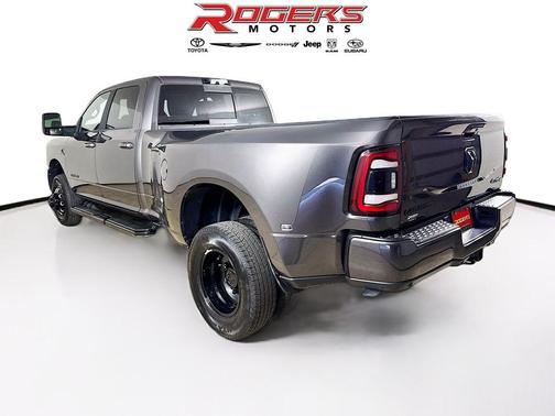 2024 RAM 3500 Laramie Crew Cab 4x4 8' Box