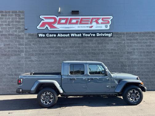 2025 Jeep Gladiator Sport S