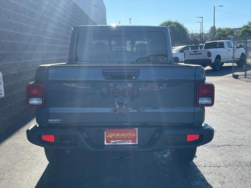 2025 Jeep Gladiator Sport S