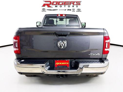2024 RAM 2500 Tradesman Regular Cab 4x4 8' Box