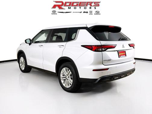 2024 Mitsubishi Outlander ES 2.5 S-AWC