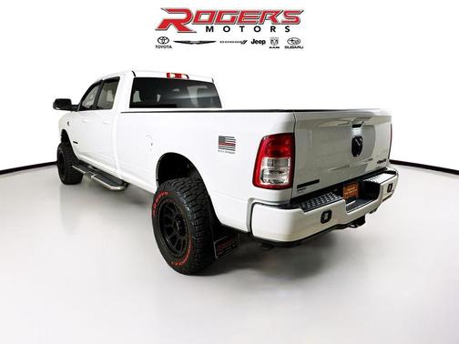 2022 RAM 3500 Big Horn Crew Cab 4x4 8' Box