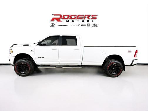2022 RAM 3500 Big Horn Crew Cab 4x4 8' Box
