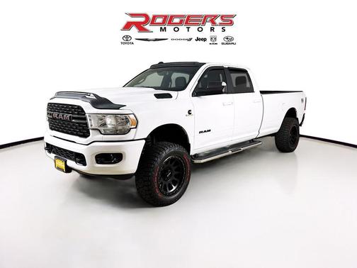 2022 RAM 3500 Big Horn Crew Cab 4x4 8' Box