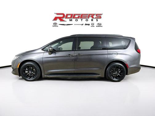 2020 Chrysler Pacifica Touring-L Plus