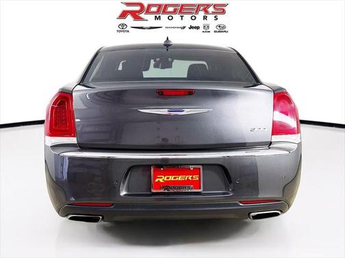 2018 Chrysler 300 Limited