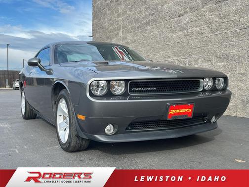 2011 Dodge Challenger Base