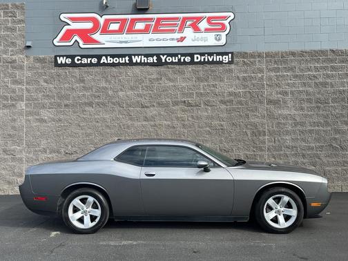 2011 Dodge Challenger Base