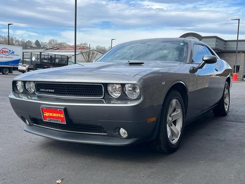 2011 Dodge Challenger Base