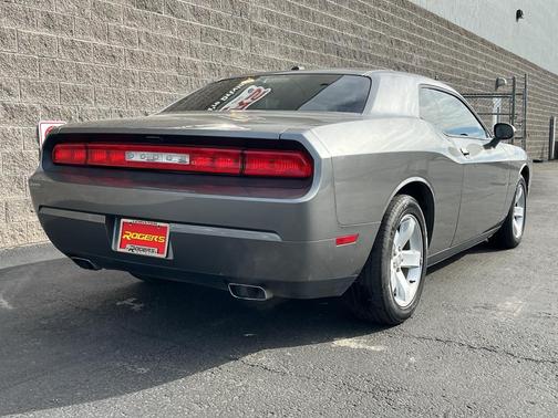 2011 Dodge Challenger Base