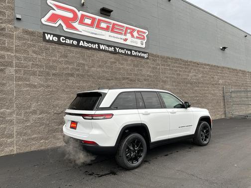 2025 Jeep Grand Cherokee Altitude