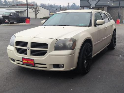 2005 Dodge Magnum RT