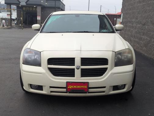 2005 Dodge Magnum RT