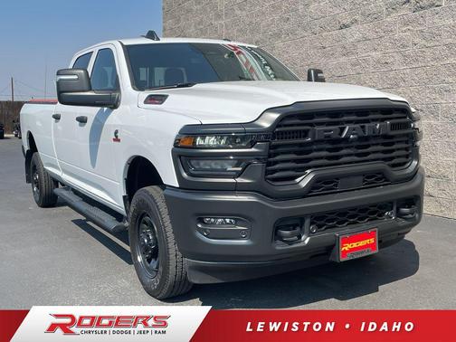 2025 RAM 2500 Tradesman Crew Cab 4x4 8' Box