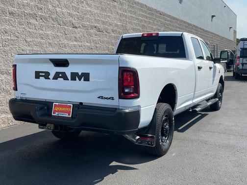 2025 RAM 2500 Tradesman Crew Cab 4x4 8' Box