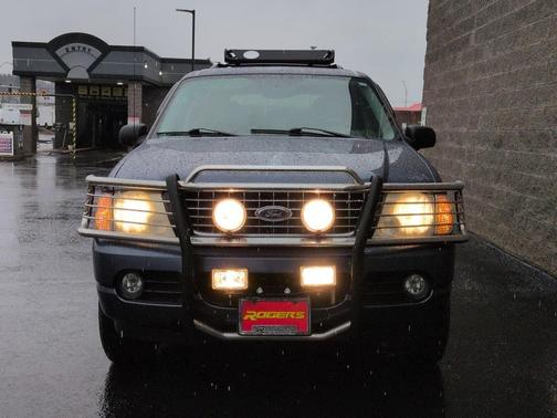 2004 Ford Explorer XLT Sport