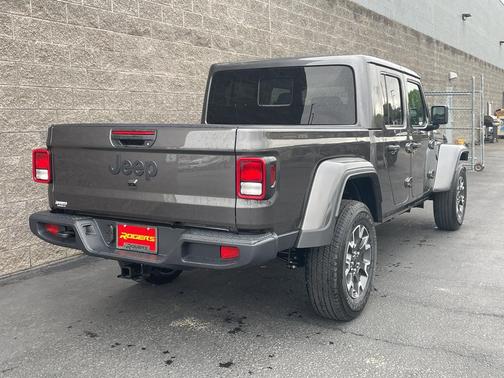 2025 Jeep Gladiator Sport S