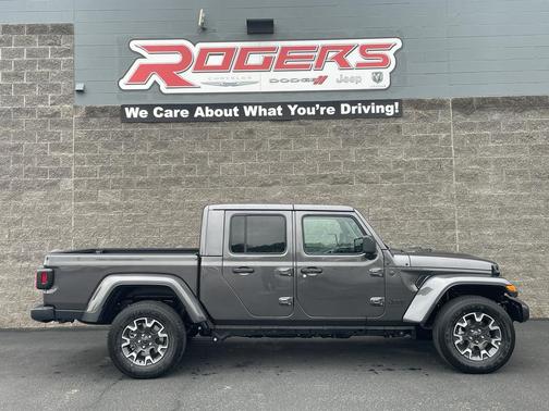 2025 Jeep Gladiator Sport S