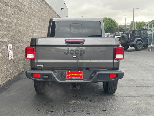 2025 Jeep Gladiator Sport S