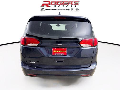 2020 Chrysler Pacifica Touring