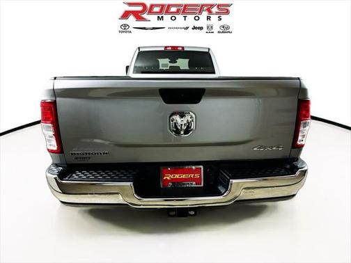 2023 RAM 3500 Big Horn Crew Cab 4x4 8' Box