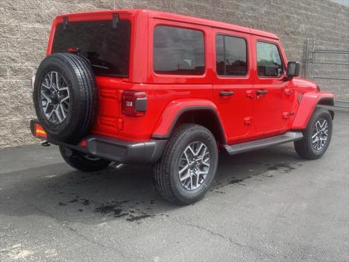 2025 Jeep Wrangler 4-Door Sahara 4x4