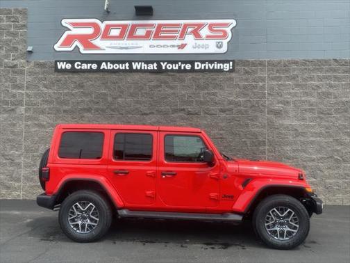 2025 Jeep Wrangler 4-Door Sahara 4x4
