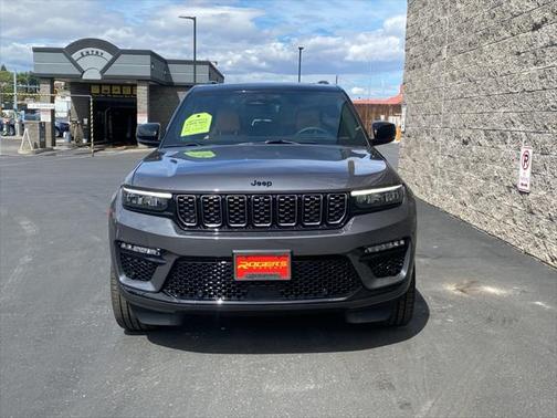 2025 Jeep Grand Cherokee Summit