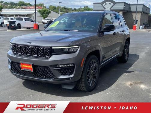 2025 Jeep Grand Cherokee Summit
