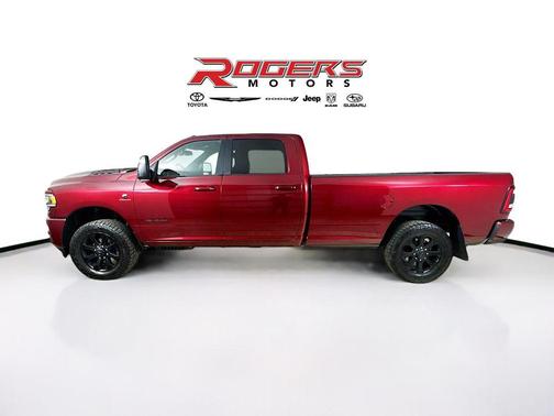 2024 RAM 3500 Laramie Crew Cab 4x4 8' Box