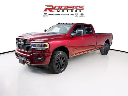2024 RAM 3500 Laramie Crew Cab 4x4 8' Box