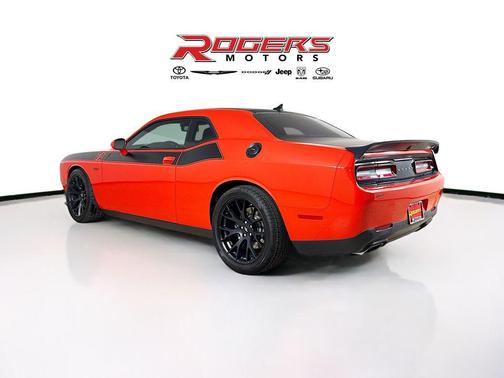 Go Mango 2019 Dodge Challenger R/T Scat Pack