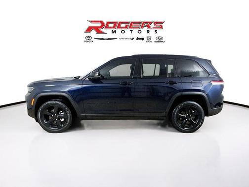 Midnight Sky 2024 Jeep Grand Cherokee Limited