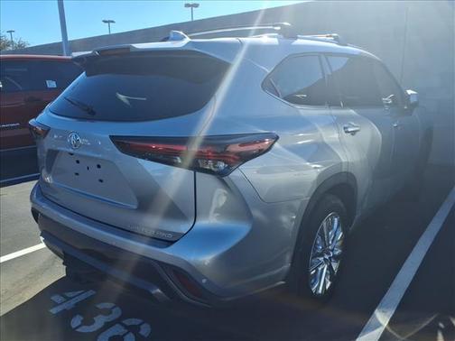 2025 Toyota Highlander Limited