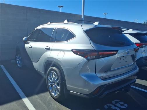 2025 Toyota Highlander Limited