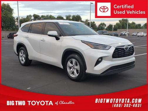 2022 Toyota Highlander LE