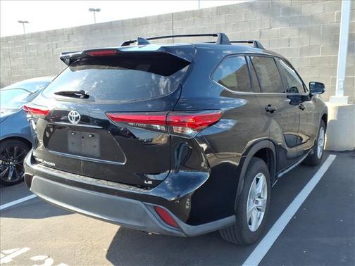 BLACK 2020 Toyota Highlander LE